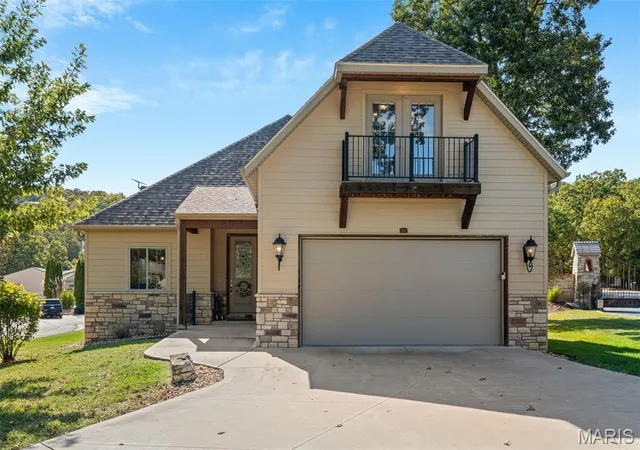 Photo 1 of Single family home for sale at 16 Grand Vin Ln, Blue Eye, MO 65611 | MLS# MIS26065224 | Listing updated on 2026-10-12