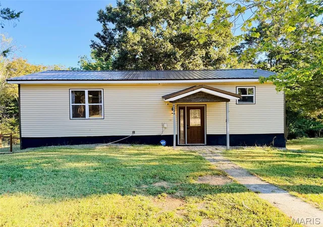 Single family home for sale at 3226 Sky Line Dr, Poplar Bluff, MO 63901 | MLS# MIS26065226