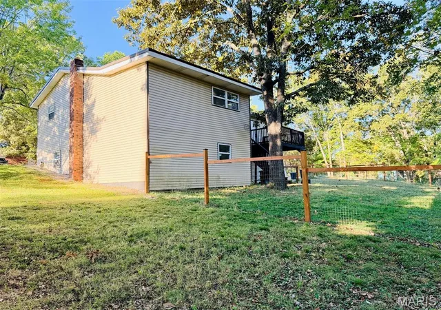 Photo 3 of Single family home for sale at 3226 Sky Line Dr, Poplar Bluff, MO 63901 | MLS# MIS26065226 | Listing updated on 2026-10-09