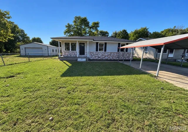 Photo 1 of Single family home for sale at 418 3rd Street, East Prairie, MO 63845 | MLS# MIS26065234 | Listing updated on 2026-10-10
