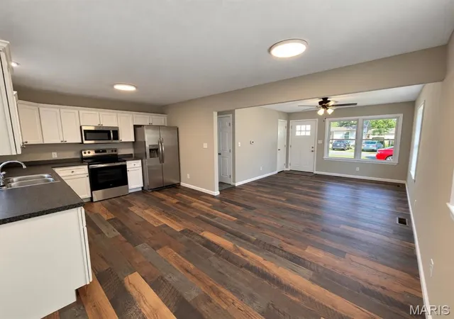 Photo 3 of Single family home for sale at 418 3rd Street, East Prairie, MO 63845 | MLS# MIS26065234 | Listing updated on 2026-10-10