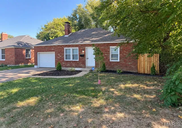 Photo 1 of Single family home for sale at 9920 Diamond Dr, Saint Louis, MO 63137 | MLS# MIS26065246 | Listing updated on 2026-10-19