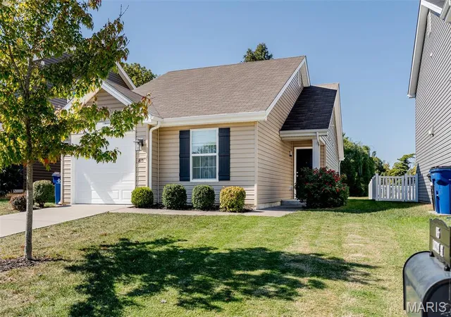 Photo 3 of Single family home for sale at 815 Locust St, Washington, MO 63090 | MLS# MIS26065249 | Listing updated on 2026-10-09