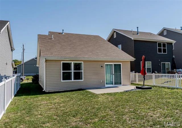 Photo 3 of Single family home for sale at 815 Locust St, Washington, MO 63090 | MLS# MIS26065249 | Listing updated on 2026-10-09