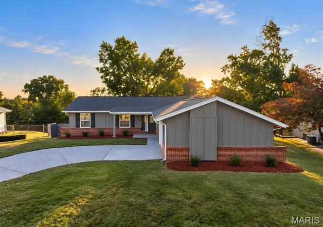Photo 2 of Single family home for sale at 11749 Galba Dr, Florissant, MO 63033 | MLS# MIS26065258 | Listing updated on 2026-10-09