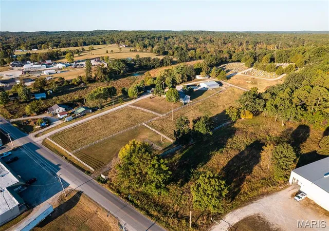 Photo 3 of Single family home for sale at 10078 Manders Rd, Potosi, MO 63664 | MLS# MIS26065272 | Listing updated on 2026-10-12