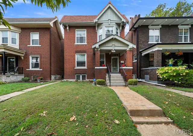 Photo 1 of Single family home for sale at 5924 De Giverville, Saint Louis, MO 63112 | MLS# MIS26065279 | Listing updated on 2026-10-13