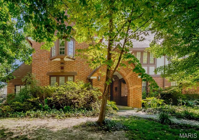 Single family home for sale at 212 Macarthur St, Washington, MO 63090 | MLS# MIS26065280