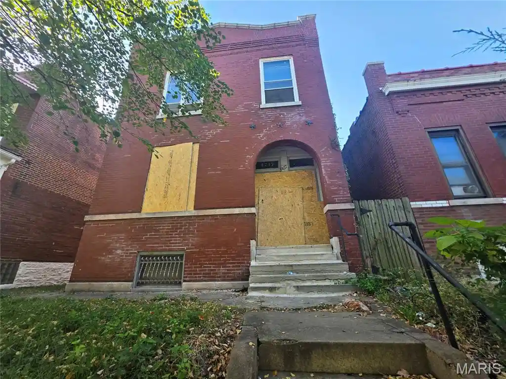Listing Photo 2 - Condo for sale in 4717 Tennessee Ave located at 4717 Tennessee Ave, Saint Louis, MO 63111 - Unit 4717 Tennessee Ave