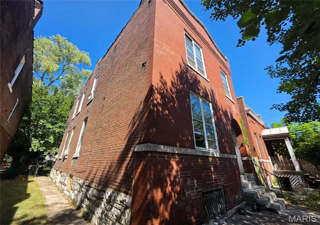 Photo 4 of Multi family home for sale at 4717 Tennessee Ave, Saint Louis, MO 63111 | MLS# MIS26065283 | Listing updated on 2026-10-15