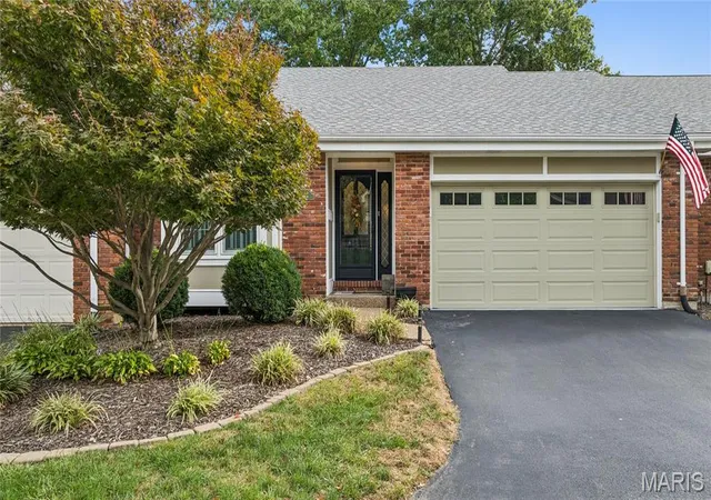 Photo 2 of Single family home for sale at 2416 Baxton Way, Chesterfield, MO 63017 | MLS# MIS26065284 | Listing updated on 2026-10-20