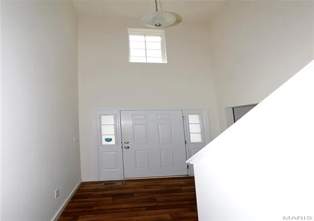 Photo 1 of Single family home for sale at 5 Windrush Ct, O Fallon, MO 63366 | MLS# MIS26065291 | Listing updated on 2026-10-28