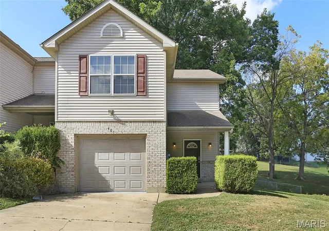 Single family home for sale at 401 Birchwood Ct, Washington, MO 63090 | MLS# MIS26065292