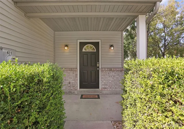 Photo 1 of Single family home for sale at 401 Birchwood Ct, Washington, MO 63090 | MLS# MIS26065292 | Listing updated on 2026-10-20