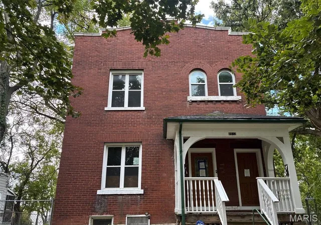 Single family home for sale at 6512 Crest Ave, Saint Louis, MO 63130 | MLS# MIS26065309