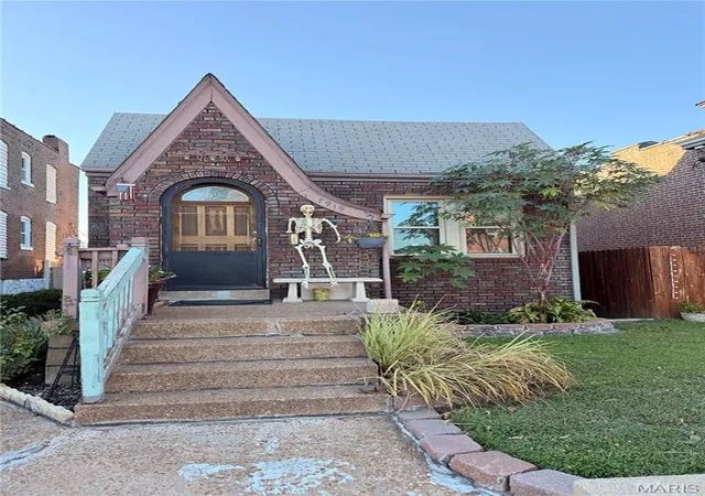 Photo 1 of Single family home for sale at 7919 S Broadway, Saint Louis, MO 63111 | MLS# MIS26065313 | Listing updated on 2026-10-09