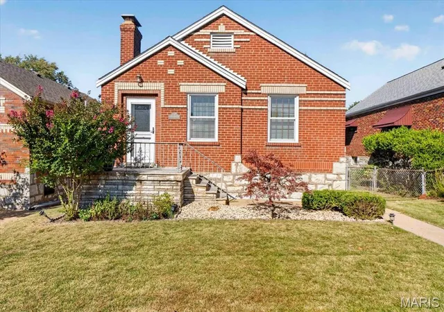 Photo 1 of Single family home for sale at 5645 Tholozan Ave, Saint Louis, MO 63109 | MLS# MIS26065321 | Listing updated on 2026-10-19