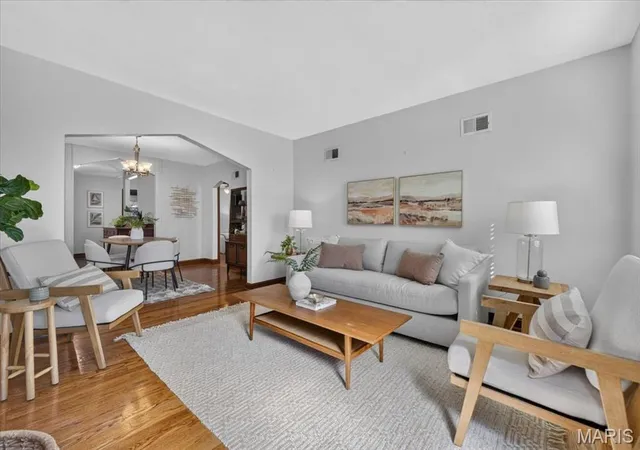 Photo 4 of Single family home for sale at 5645 Tholozan Ave, Saint Louis, MO 63109 | MLS# MIS26065321 | Listing updated on 2026-10-19