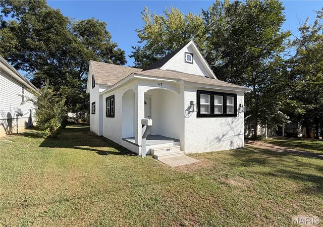 Single family home for sale at 728 12th Street, Poplar Bluff, MO 63901 | MLS# MIS26065330