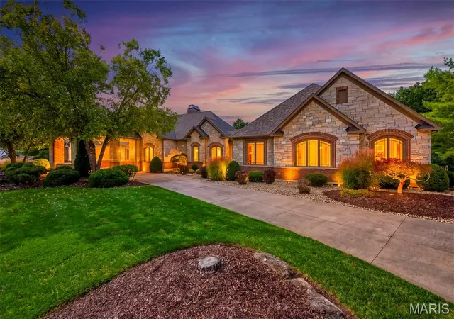 Photo 1 of Single family home for sale at 1177 August Lake Dr, Defiance, MO 63341 | MLS# MIS26065331 | Listing updated on 2026-10-17