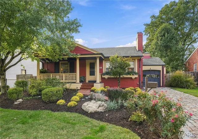 Photo 1 of Single family home for sale at 33 Magnolia Dr, Saint Louis, MO 63124 | MLS# MIS26065338 | Listing updated on 2026-10-21