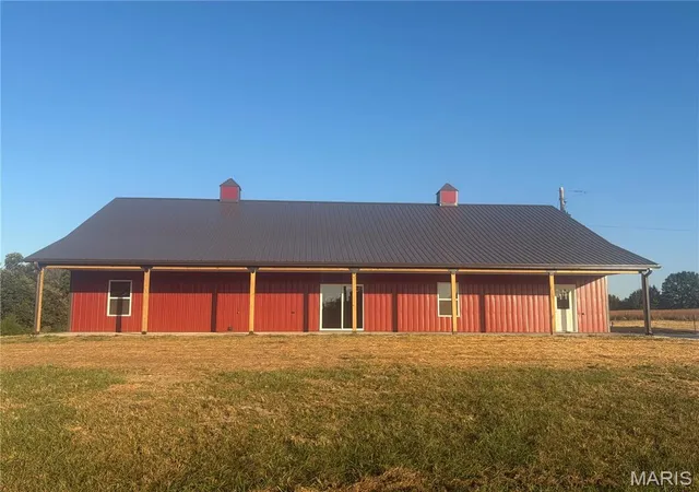 Photo 1 of Single family home for sale at 11404 Highway 24, Madison, MO 65263 | MLS# MIS26065339 | Listing updated on 2026-10-10
