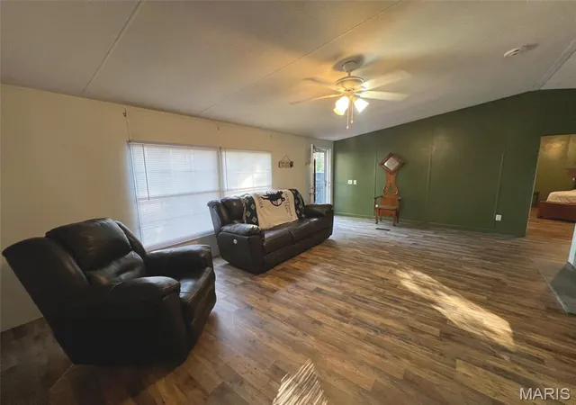 Photo 4 of Single family home for sale at 31781 Hwy Ff, Richland, MO 65556 | MLS# MIS26065343 | Listing updated on 2026-10-10