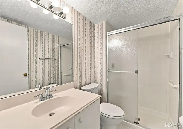Photo 3 of Townhouse for sale at 10332 Corbeil Dr, Saint Louis, MO 63146 | MLS# MIS26065347 | Listing updated on 2026-10-17