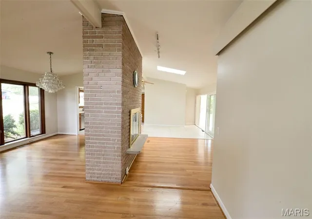 Photo 4 of Single family home for sale at 10214 Julius Northway, Saint Louis, MO 63127 | MLS# MIS26065359 | Listing updated on 2026-10-19