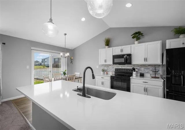 Photo 3 of Single family home for sale at 302 Crk Sound Ct, Wentzville, MO 63385 | MLS# MIS26065362 | Listing updated on 2026-10-17