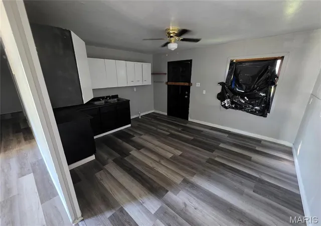 Photo 3 of Single family home for sale at 35 Westwood Dr, East Saint Louis, IL 62206 | MLS# MIS26065365 | Listing updated on 2026-10-10