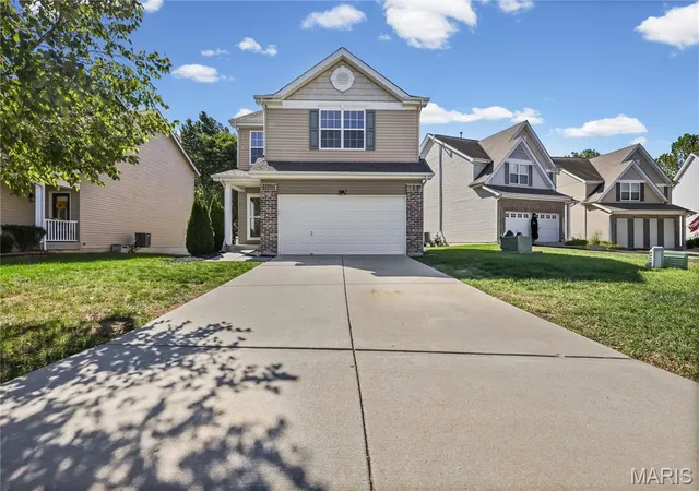 Photo 4 of Condo for sale at 513 Parkgate Dr, Lake Saint Louis, MO 63367 | MLS# MIS26065372 | Listing updated on 2026-10-26