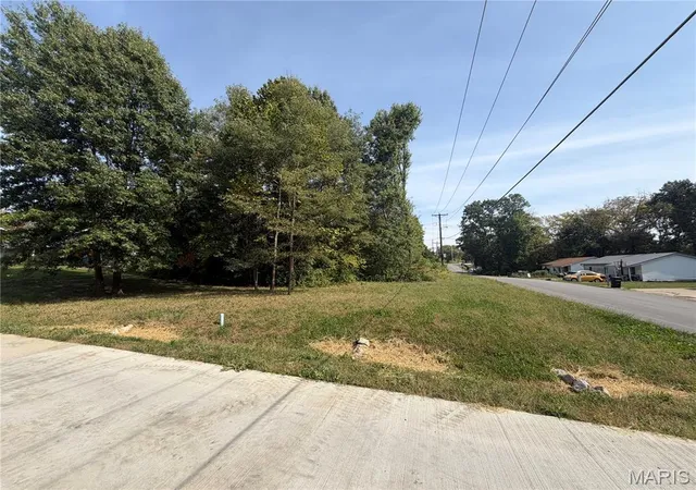 Photo 3 of Land for sale at 0 Breckenridge Dr, Hannibal, MO 63401 | MLS# MIS26065373 | Listing updated on 2026-10-10
