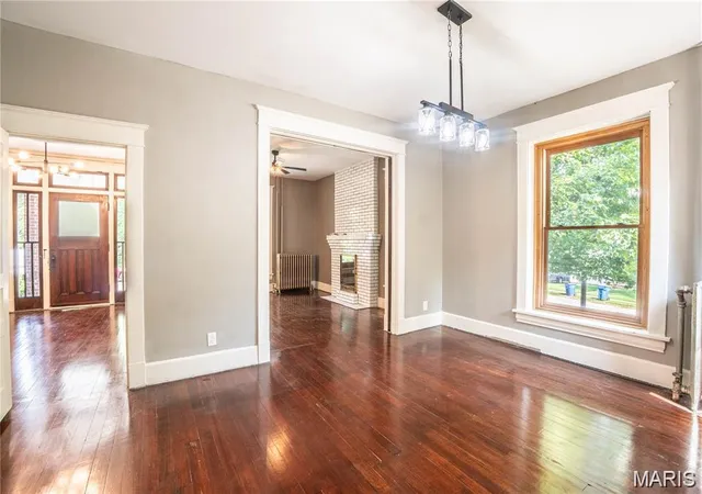 Photo 4 of Single family home for sale at 1215 Union St, Alton, IL 62002 | MLS# MIS26065381 | Listing updated on 2026-10-11