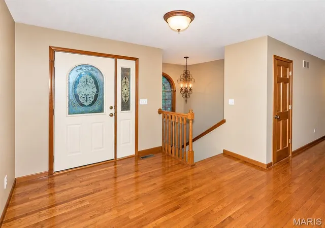 Photo 3 of Single family home for sale at 212 Keeneland Ct, Collinsville, IL 62234 | MLS# MIS26065382 | Listing updated on 2026-10-28