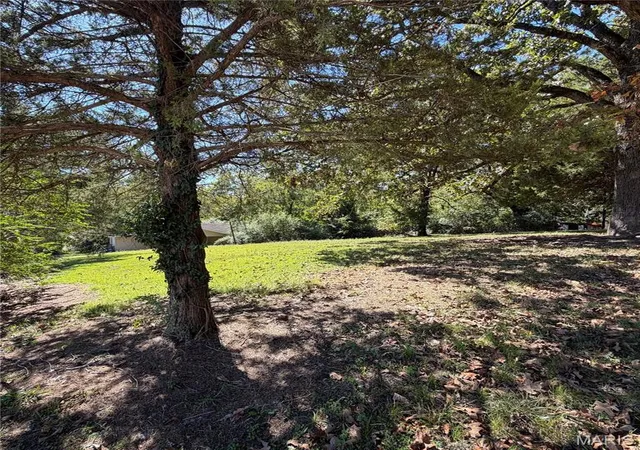 Land for sale at 702 Emma St, Poplar Bluff, MO 63901 | MLS# MIS26065383