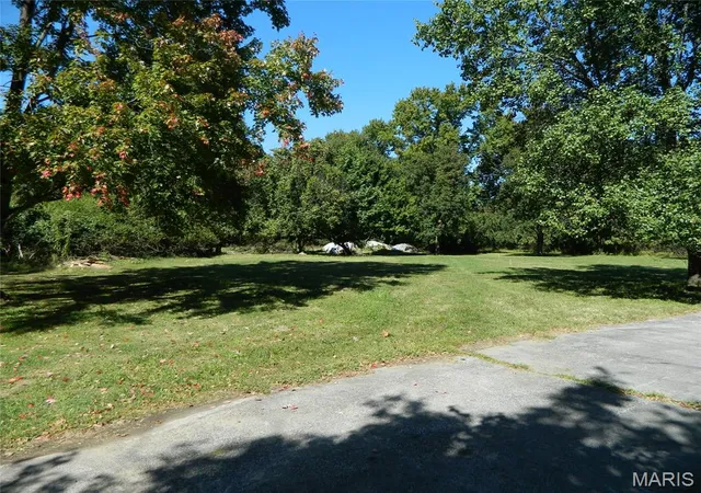 Photo 1 of Land for sale at 19 Chamblee Ln, Saint Louis, MO 63141 | MLS# MIS26065393 | Listing updated on 2026-10-13