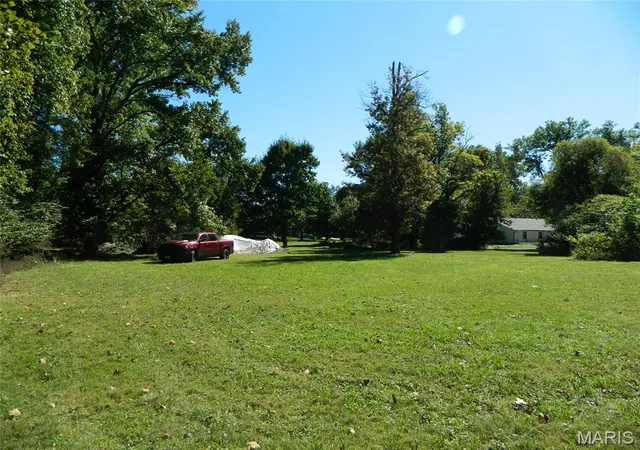 Photo 3 of Land for sale at 19 Chamblee Ln, Saint Louis, MO 63141 | MLS# MIS26065393 | Listing updated on 2026-10-13