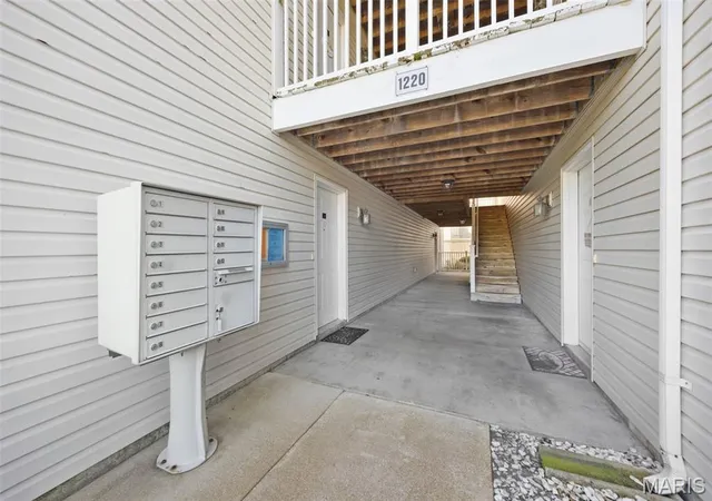 Photo 3 of Condo for sale at 1220 River Chase Dr #100, Arnold, MO 63010 | MLS# MIS26065395 | Listing updated on 2026-10-10