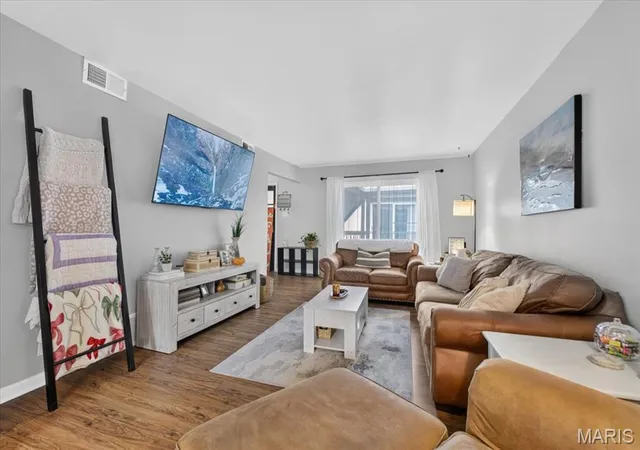 Photo 1 of Condo for sale at 1034 Pinegate Dr, Saint Louis, MO 63122 | MLS# MIS26065396 | Listing updated on 2026-10-21