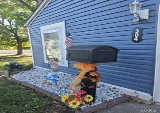 Photo 2 of Single family home for sale at 304 W Pitman St, O Fallon, MO 63366 | MLS# MIS26065410 | Listing updated on 2026-10-12