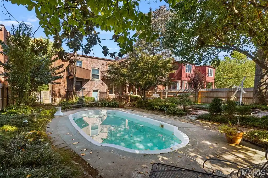 Listing Photo 28 - Condo for sale in building located at 4416 Laclede Ave, Saint Louis, MO 63108