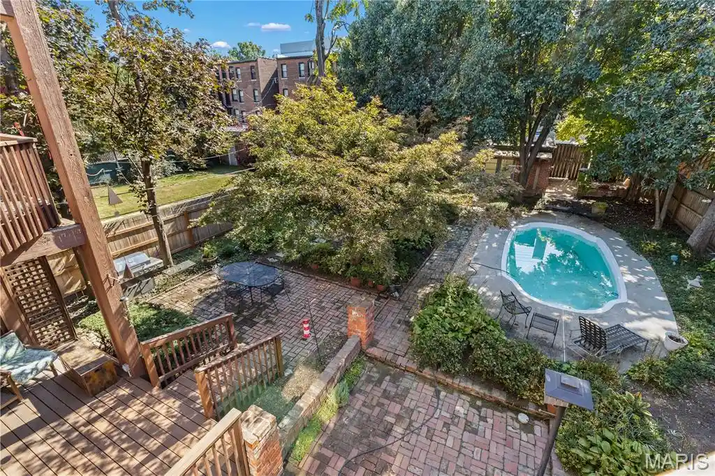 Listing Photo 42 - Condo for sale in building located at 4416 Laclede Ave, Saint Louis, MO 63108