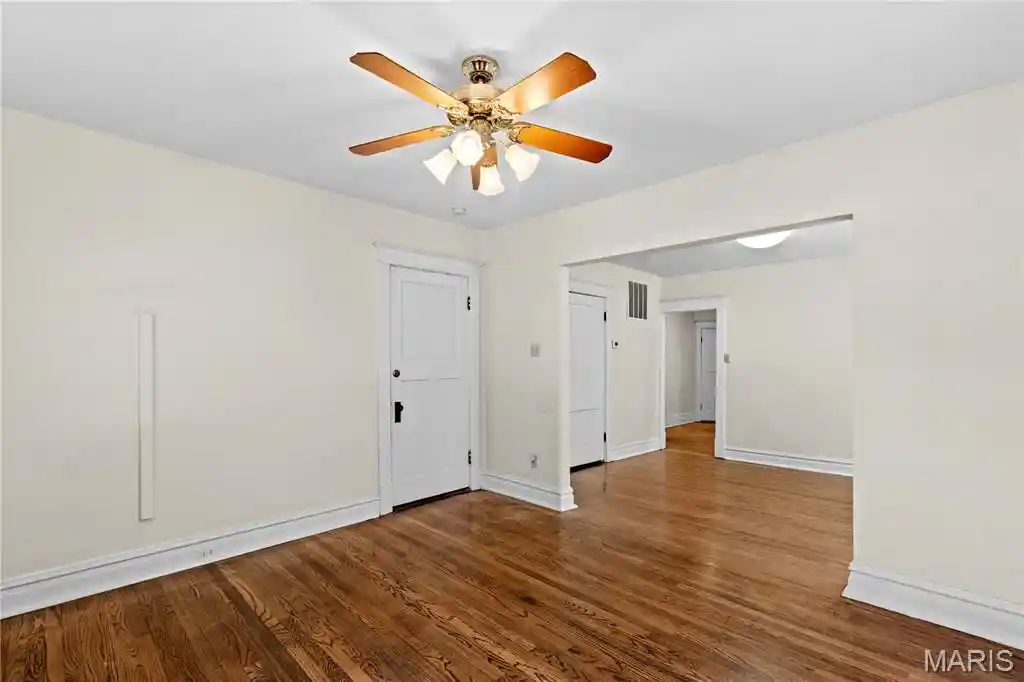Listing Photo 47 - Condo for sale in building located at 4416 Laclede Ave, Saint Louis, MO 63108
