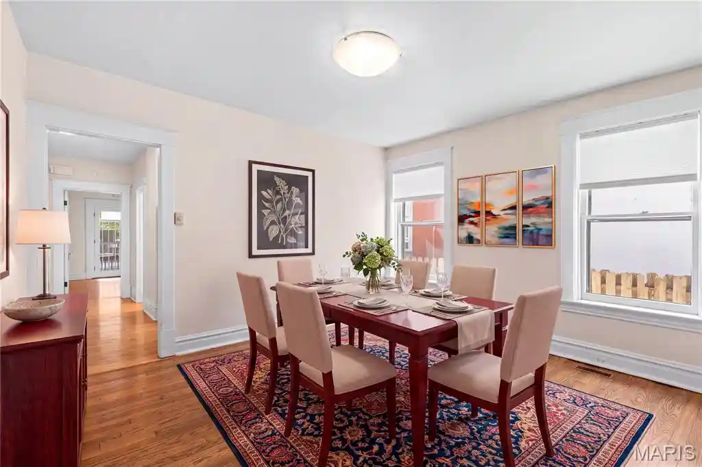 Listing Photo 48 - Condo for sale in building located at 4416 Laclede Ave, Saint Louis, MO 63108