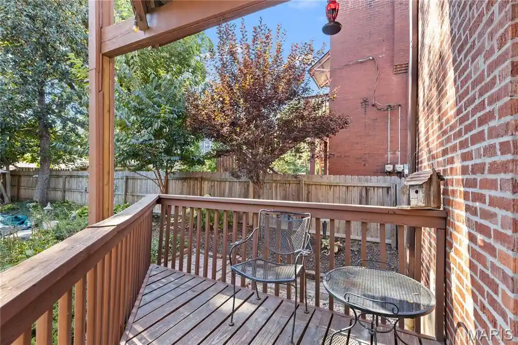 Listing Photo 53 - Condo for sale in building located at 4416 Laclede Ave, Saint Louis, MO 63108