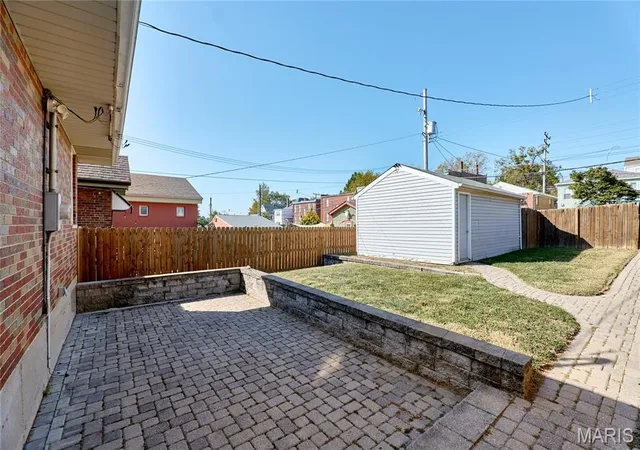 Photo 3 of Single family home for sale at 1445 Gregg Ave, Saint Louis, MO 63139 | MLS# MIS26065413 | Listing updated on 2026-10-16
