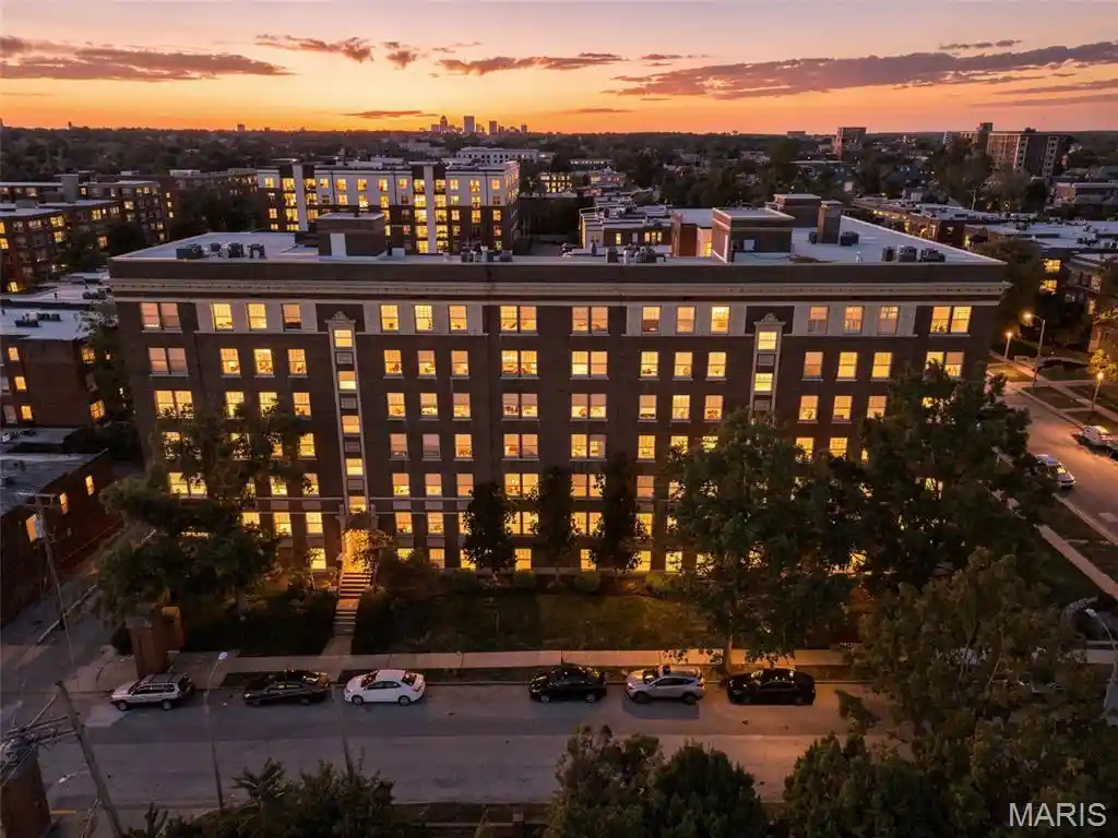 Listing Photo 2 - Condo for sale in 321 Belt Ave located at 321 Belt Ave, St. Louis, MO 63112 - Unit #502