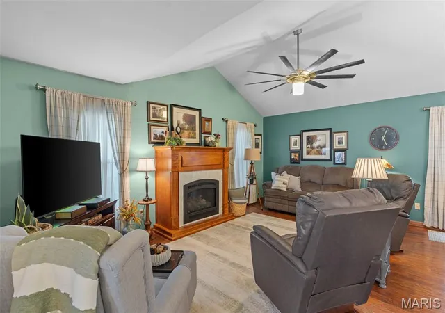 Photo 3 of Single family home for sale at 614 Windy Ridge Dr, Washington, MO 63090 | MLS# MIS26065420 | Listing updated on 2026-10-21