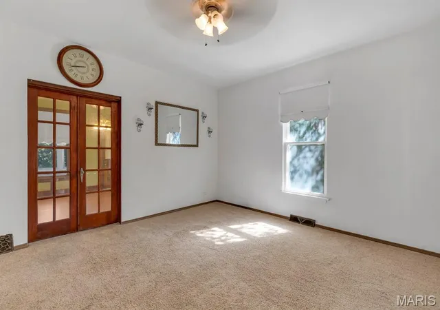 Photo 4 of Sale Pending at 216 N Seminary St, Collinsville, IL 62234 | MLS# MIS26065426 | Listing updated on 2026-10-19